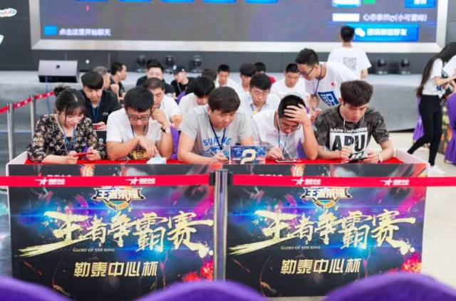 而是反抢触 而是反抢触